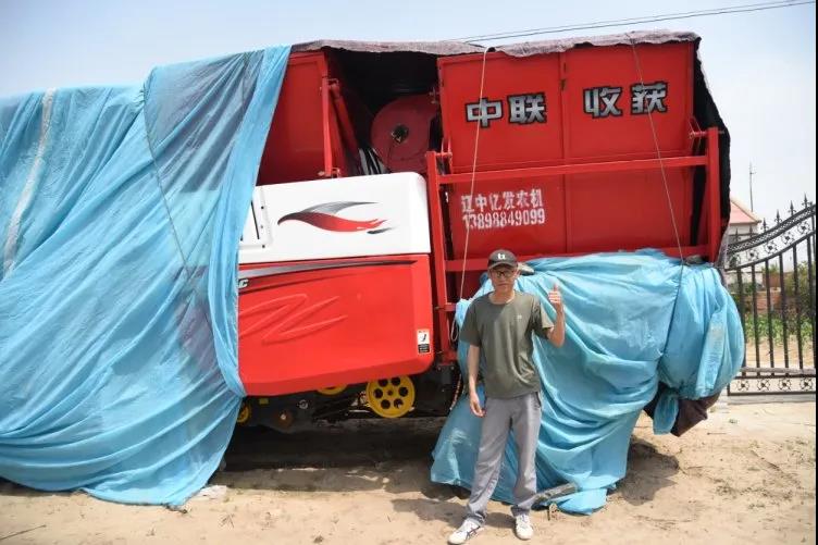 很慶幸,中聯(lián)收獲花生機(jī)是我人生中的
臺(tái)農(nóng)機(jī)