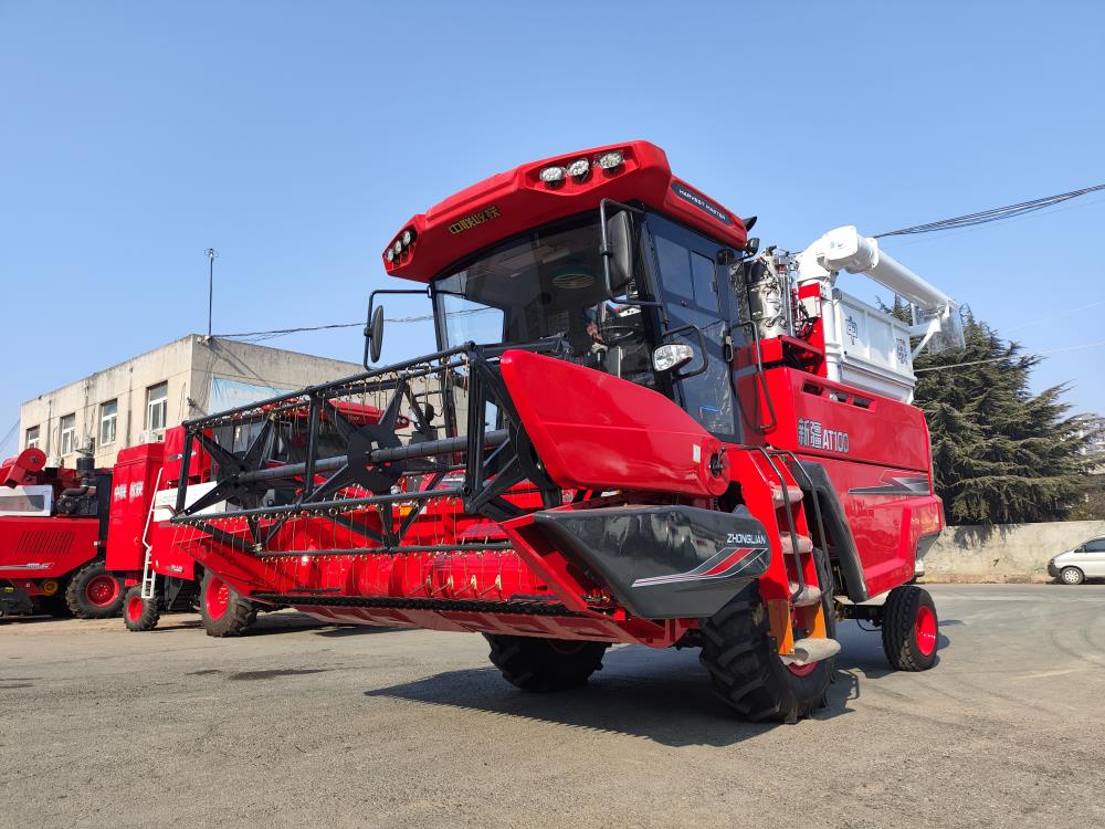 楊濤:要是早點選擇中聯(lián)收獲就好了 1711627166859266.jpg