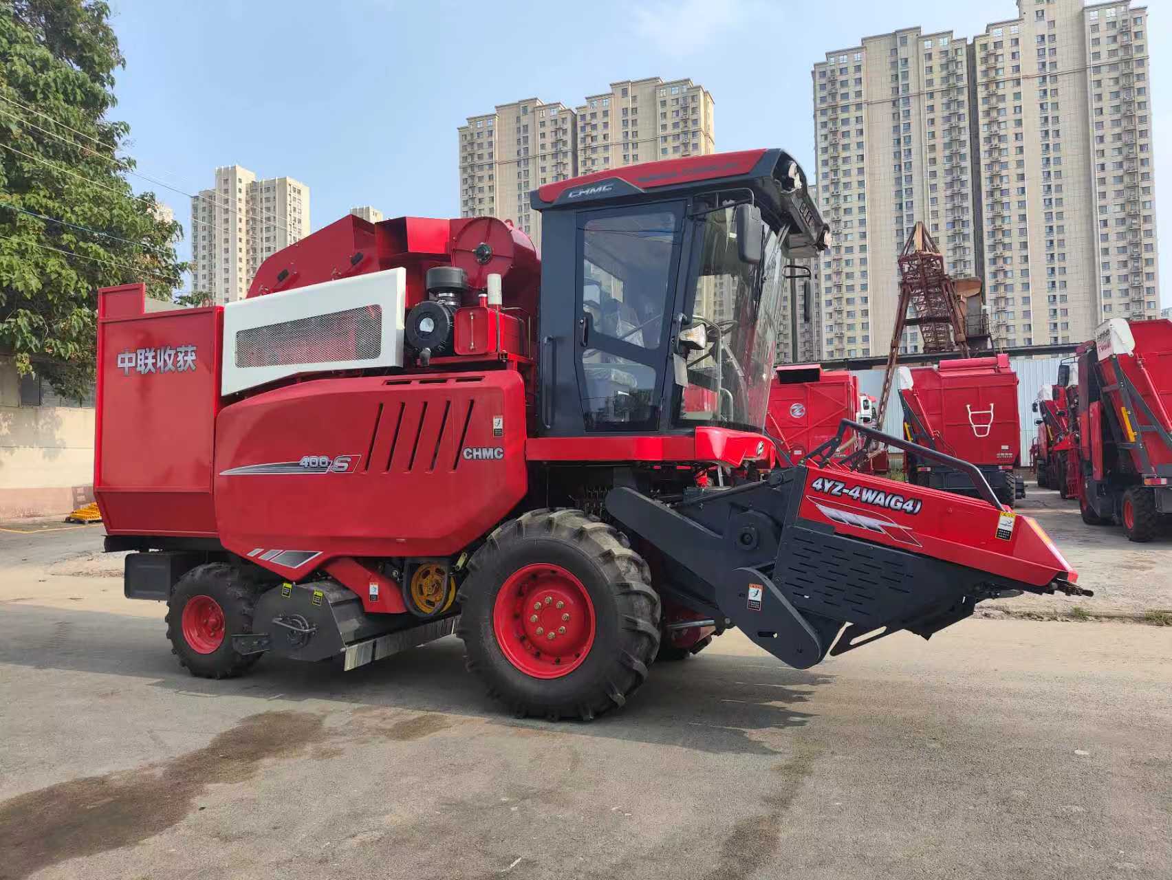 中聯(lián)收獲玉米機(jī) 用戶(hù)說(shuō)好才是真的好 4YZ-4WA自走式玉米收獲機(jī)